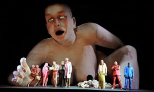 Cena da Ópera Le Grand Macabre